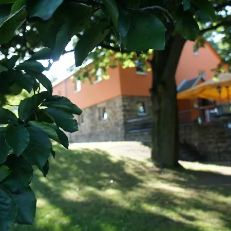Zirkelsteinresort Ggmbh Guest house Schona